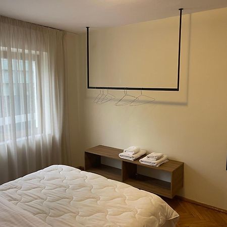 Cozy Apartment, In The Center Of ティラナ エクステリア 写真