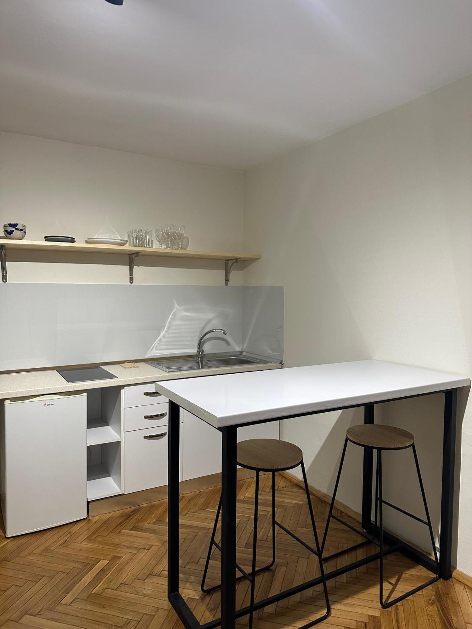 Cozy Apartment, In The Center Of ティラナ エクステリア 写真